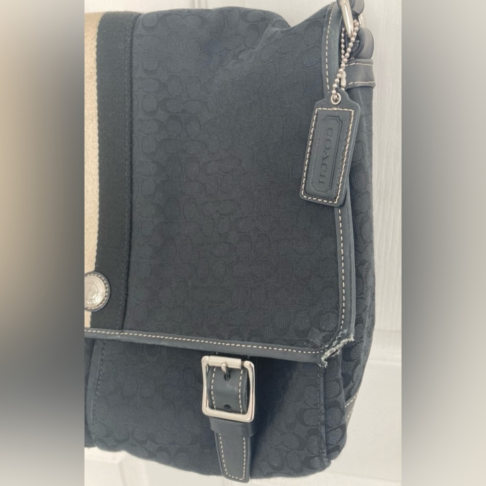 VINTAGE Coach voyager messenger style laptop bag in signature canvas w/ hangtag - Picture 7 of 8